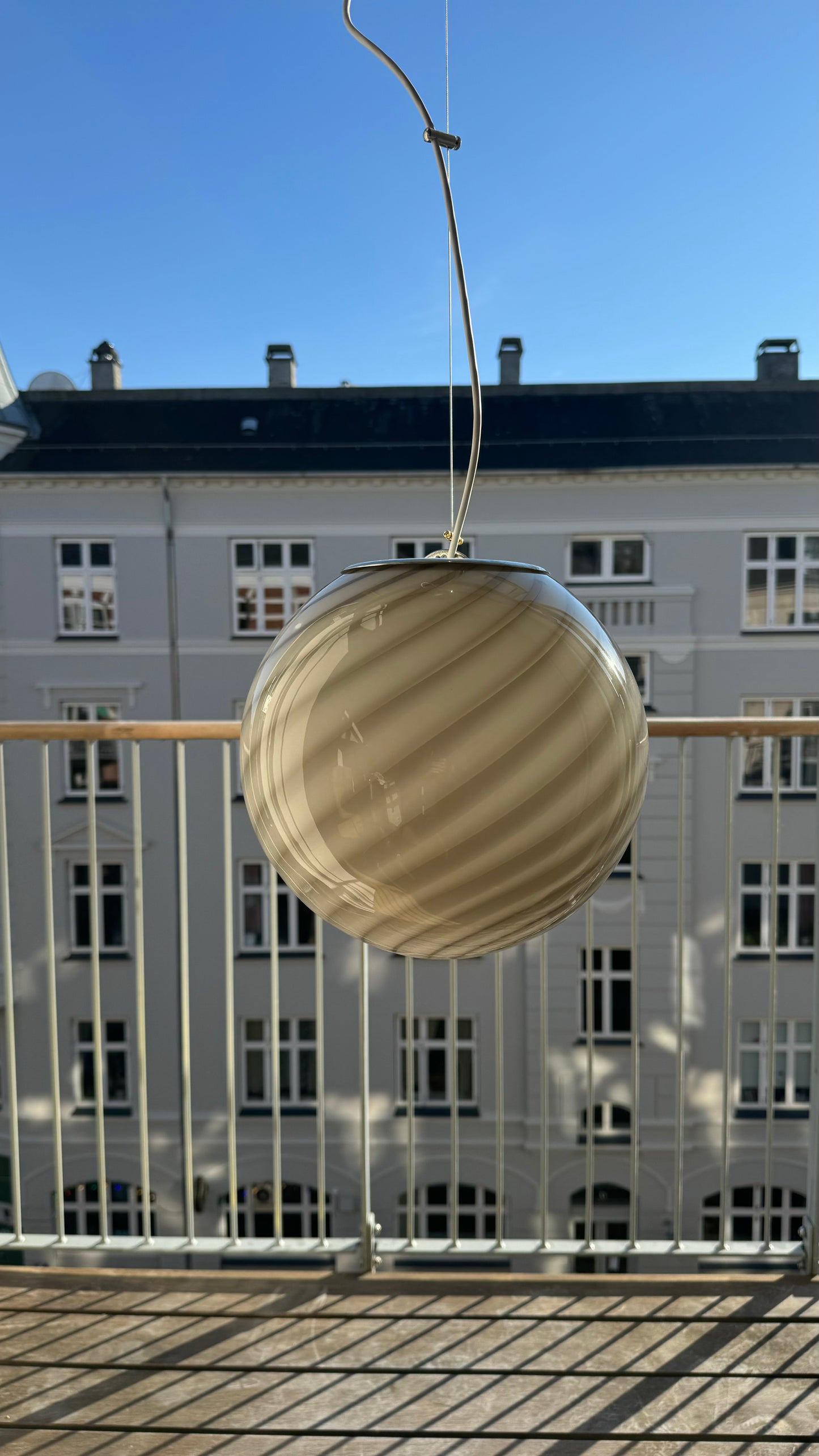 Murano pendel lampe i grå og hvid swirl, 30 cm (På forespørgsel)