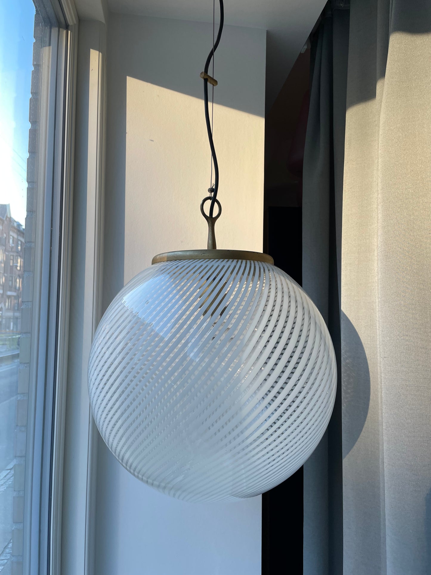 Murano pendel gennemsigtig i hvid swirl, 40 cm