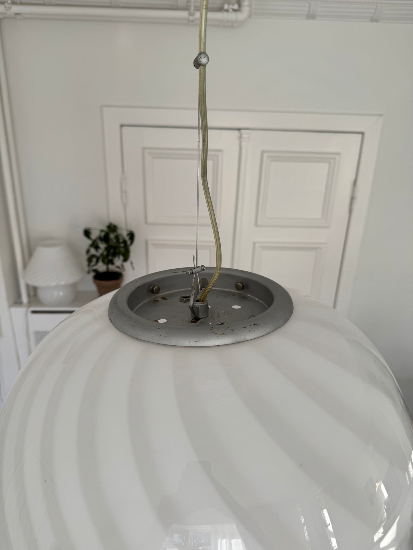 Kæmpe vintage Murano pendel med klassisk swirl, 45 cm