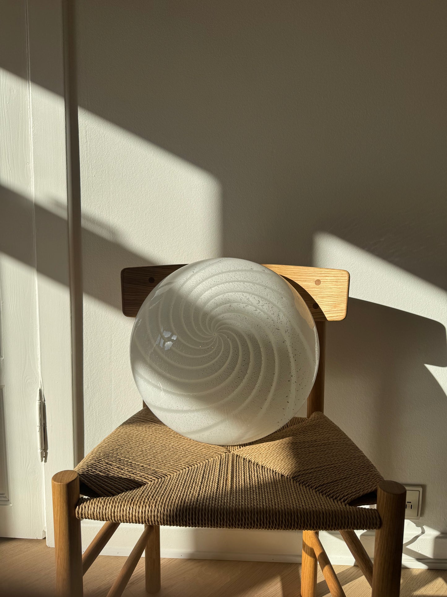 Hvid vintage plafond m. sølvstøv, 37 cm