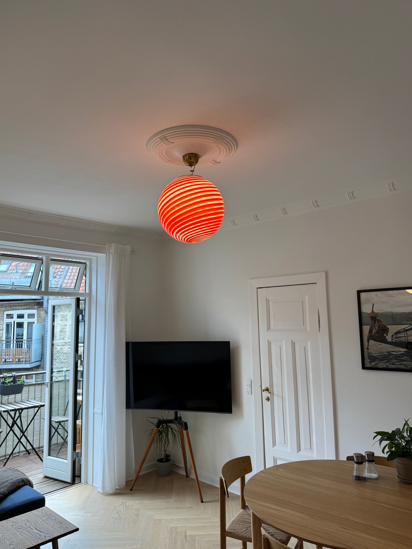 Smuk rød-stribet Murano pendel, 40 cm