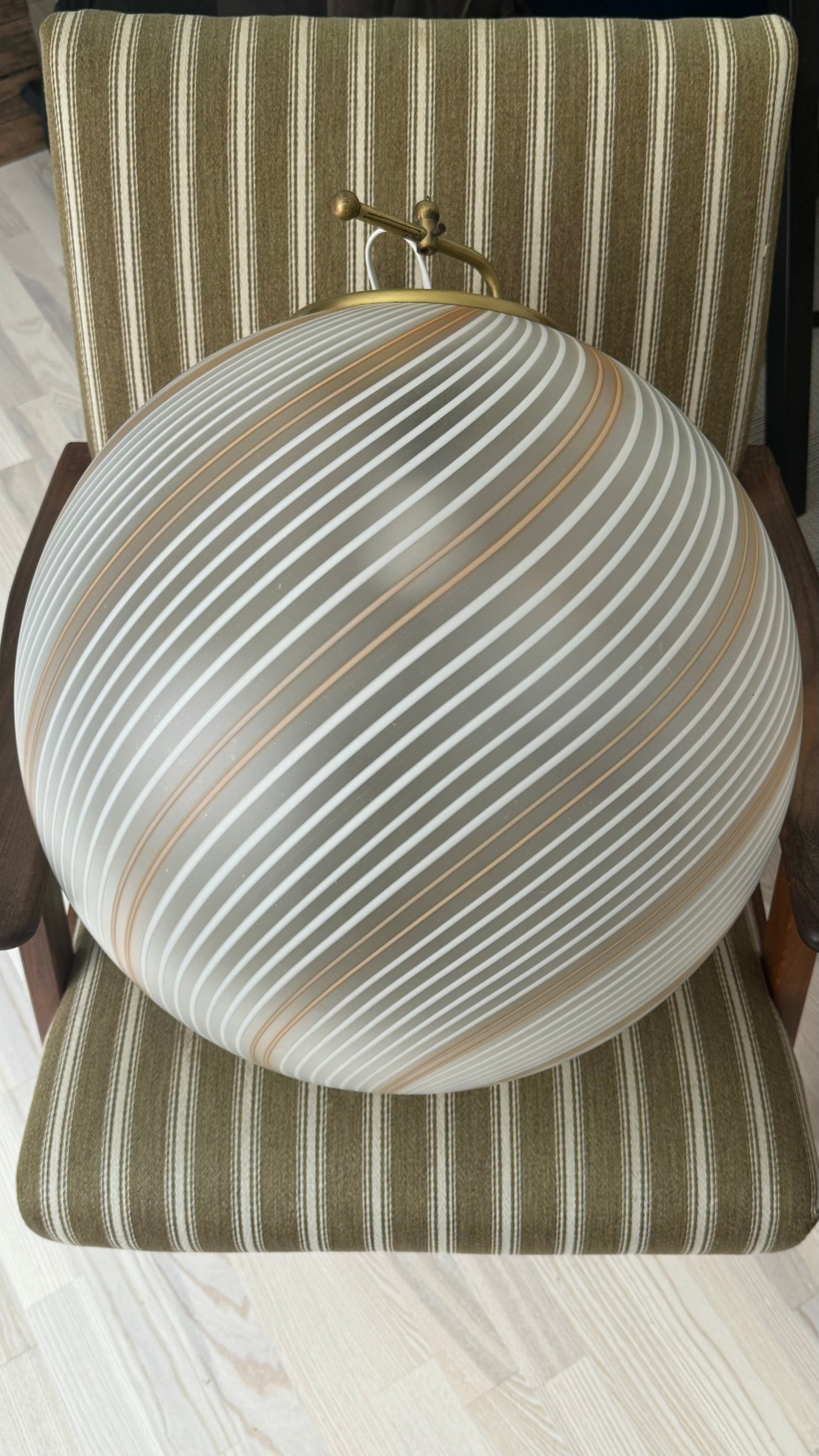Murano gennemsigtig pendel, orange/guld og hvid swirl, 50 cm