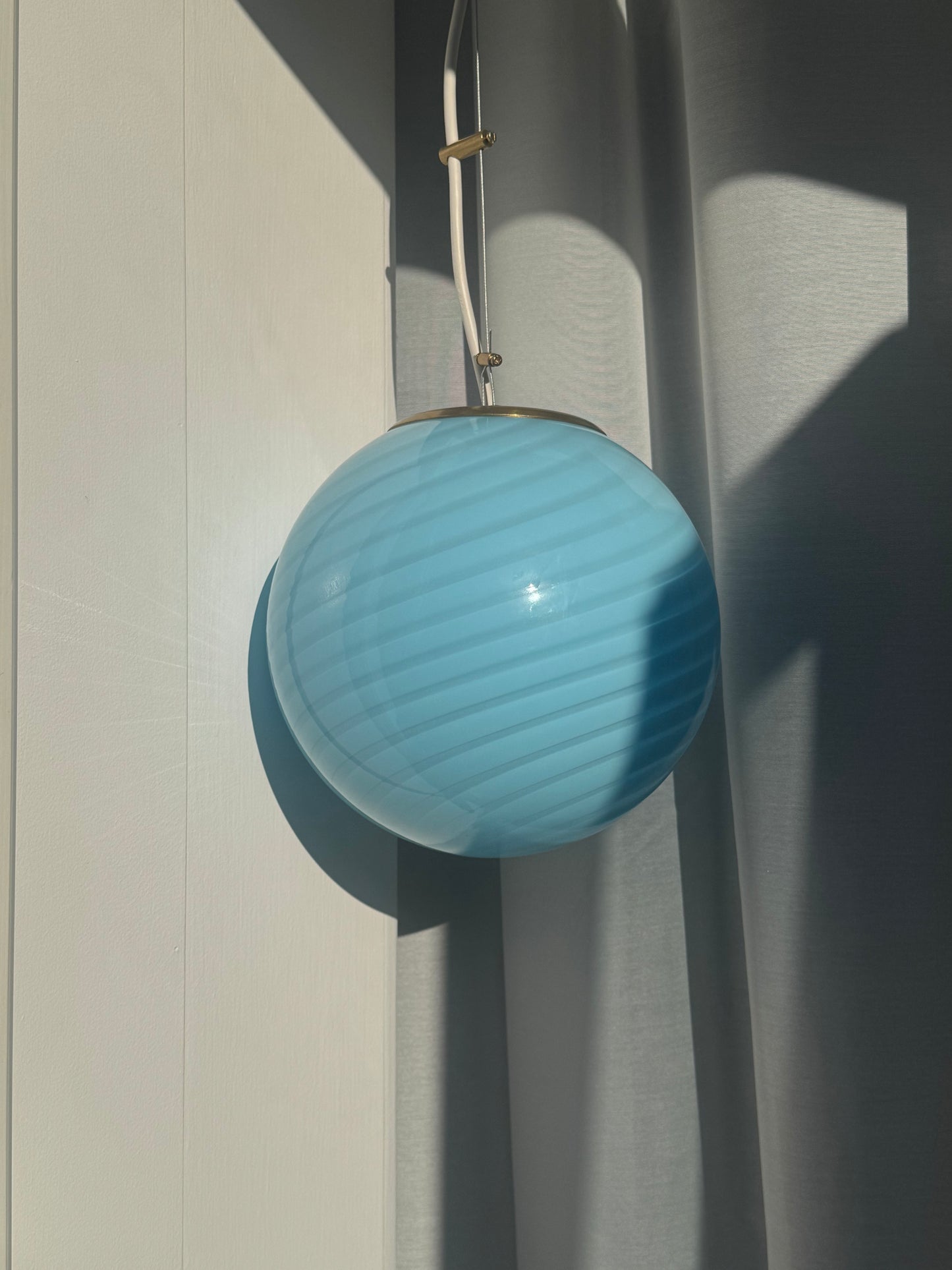 Murano pendel i blå swirl, 20 cm (på forespørgsel)
