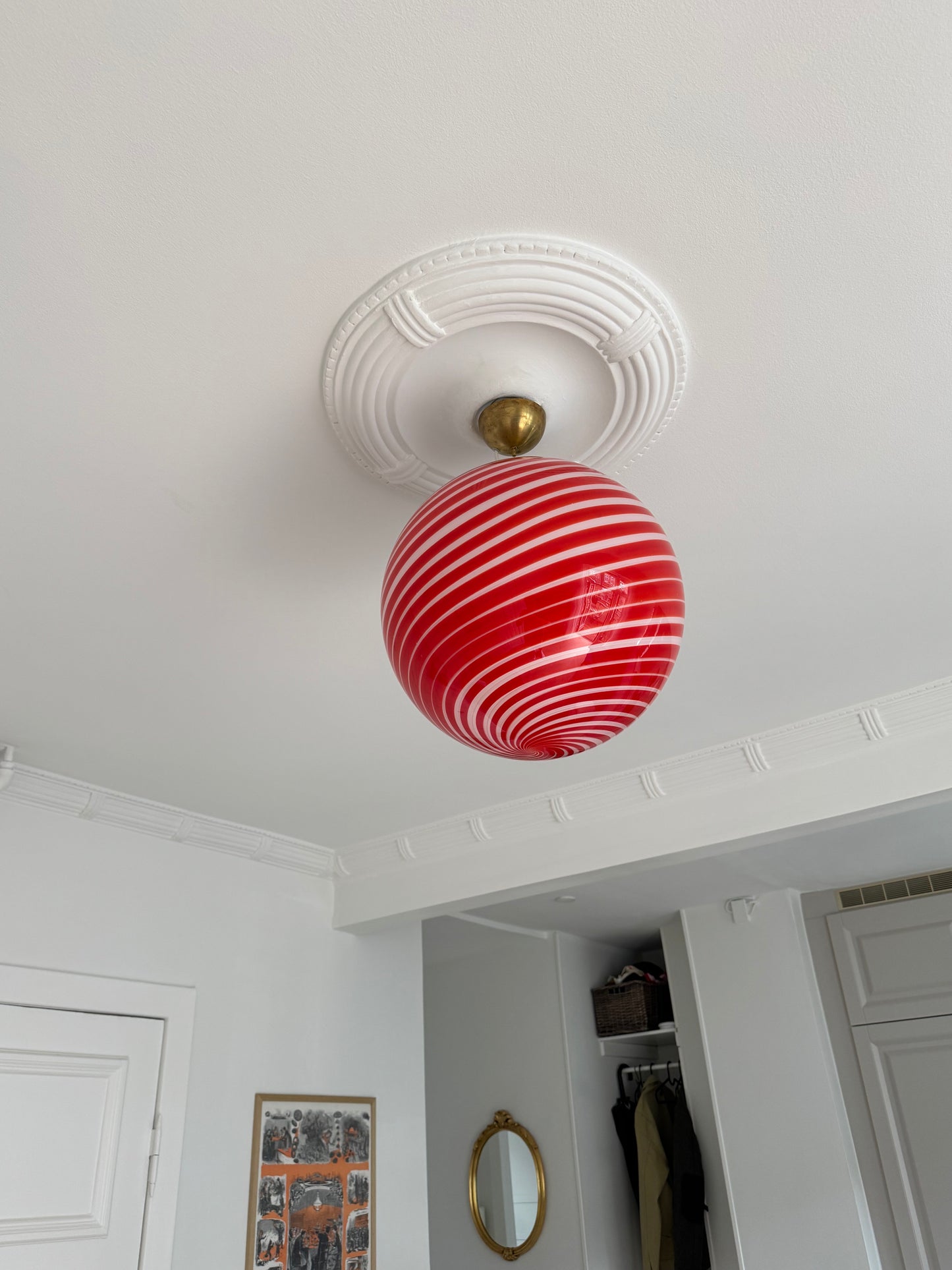Smuk rød-stribet Murano pendel, 40 cm