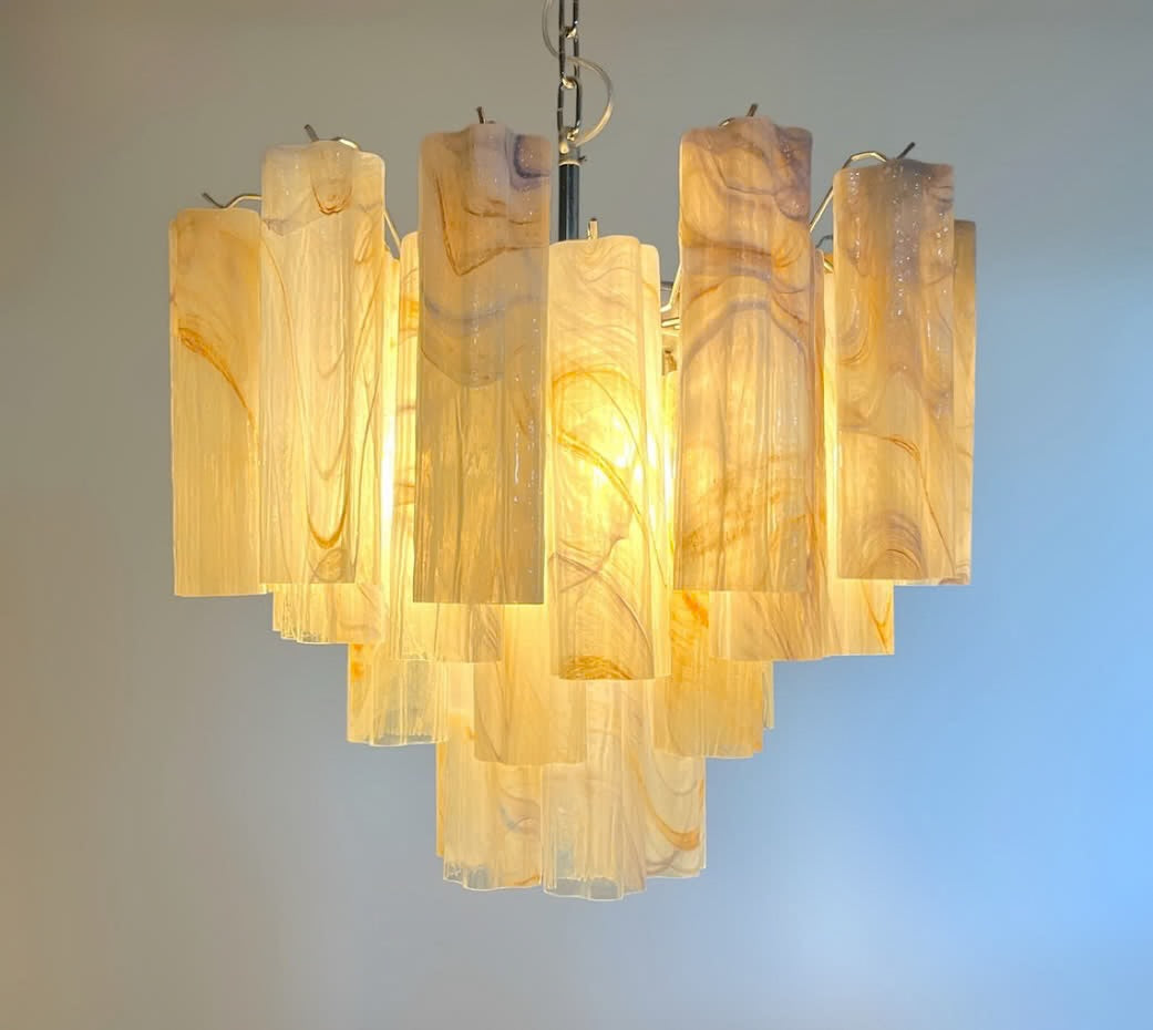Murano lysekrone | Tuber | 36 glas | ‘Wisteria’ alabaster