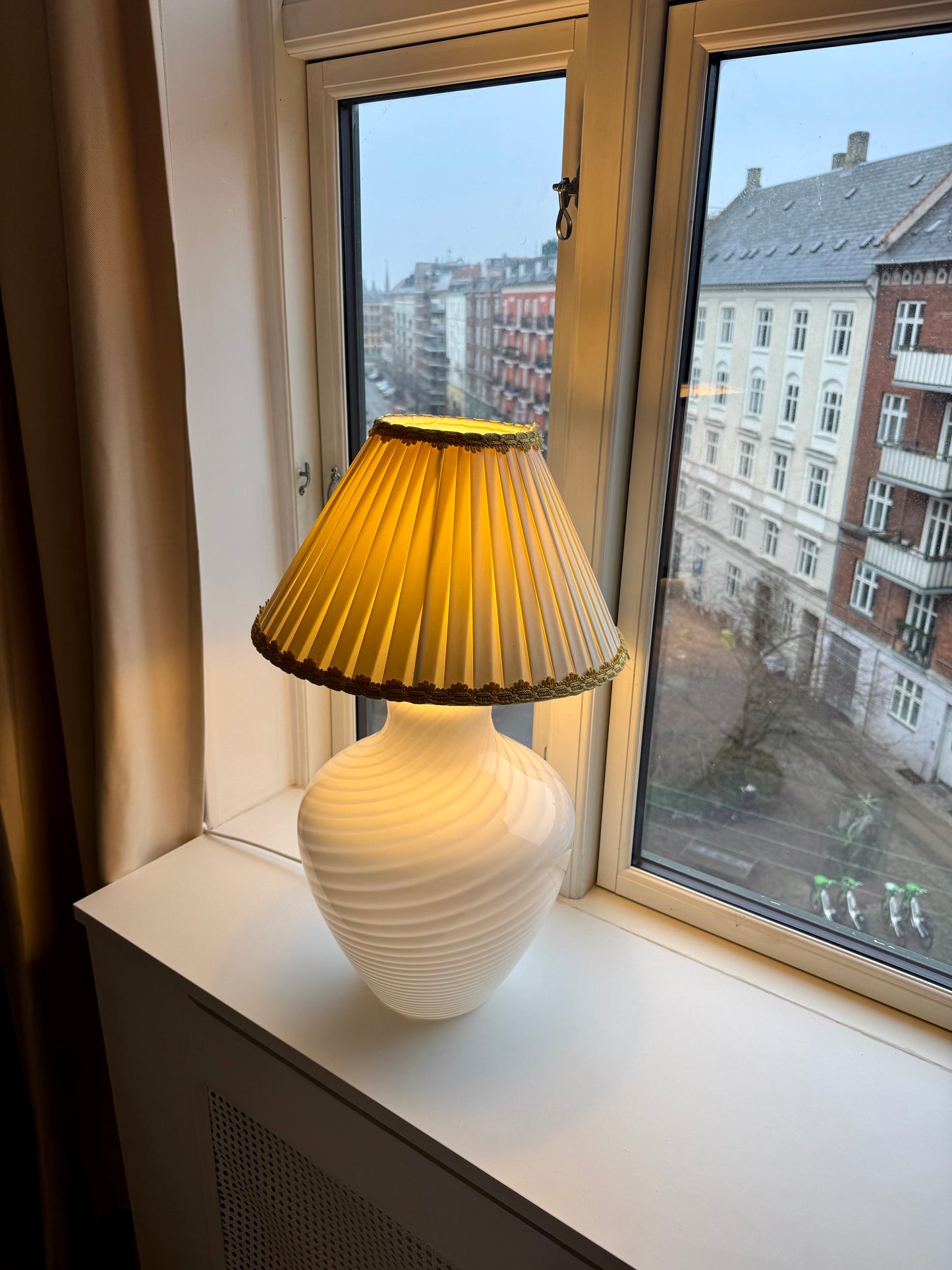 Beautiful vintage Murano table lamp, 45 cm