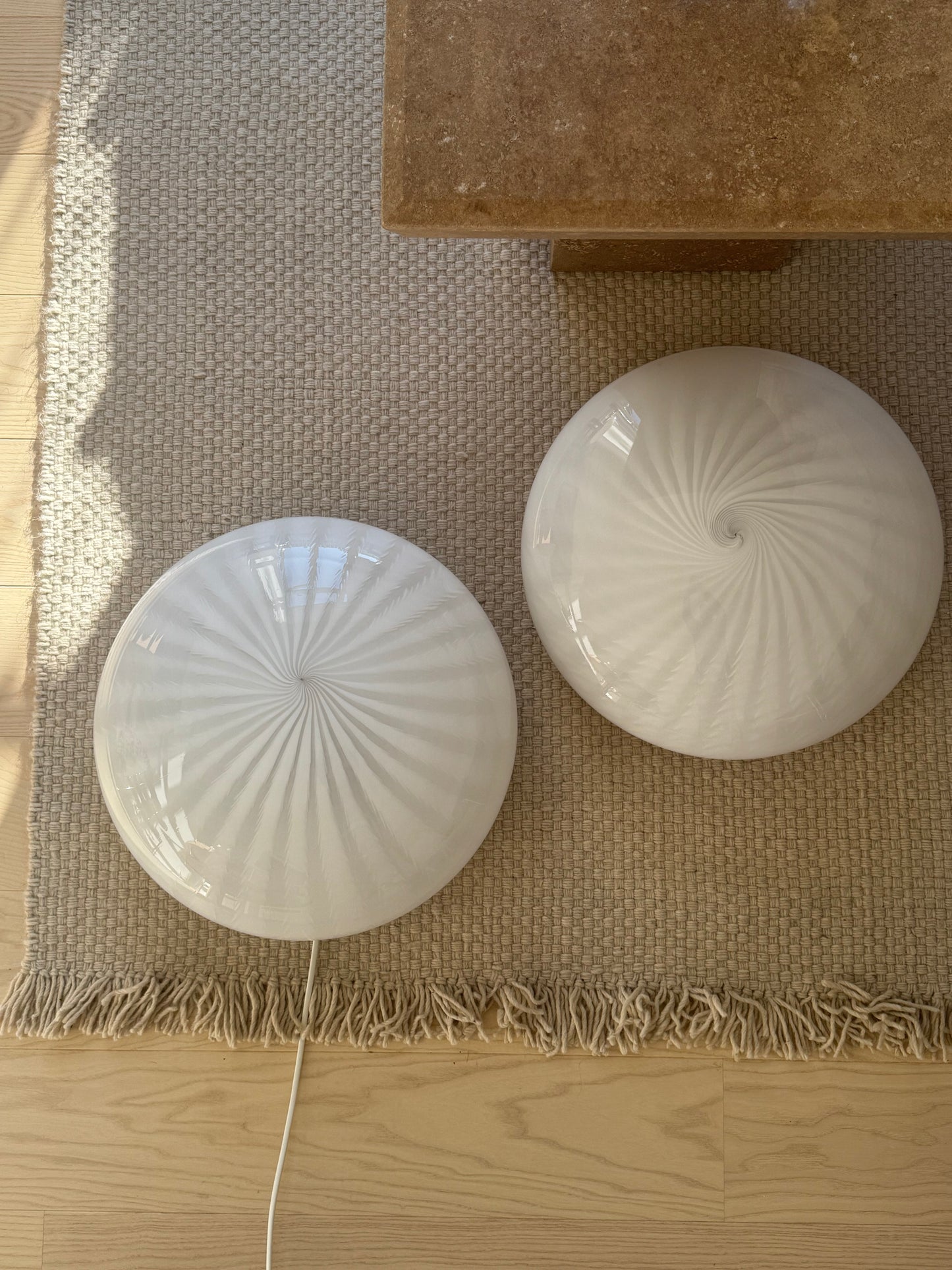 Hvid vintage Murano plafond lampe m. peacock swirl, 45 cm