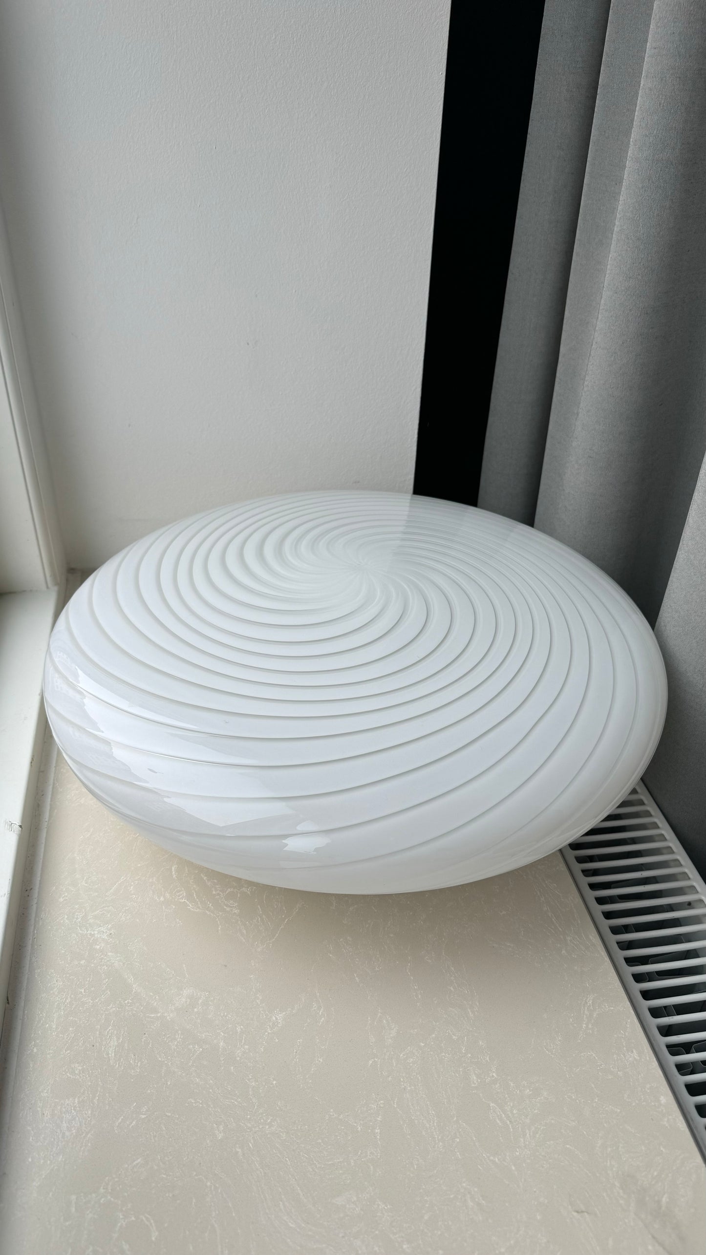 Murano plafond i klassisk hvid swirl, 45cm