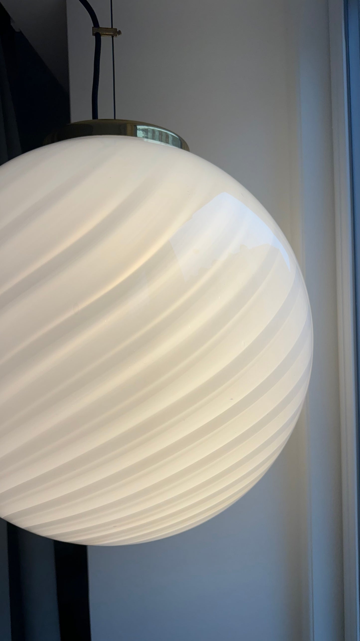 Murano pendel med hvid swirl, 40 cm (RESERVERET)
