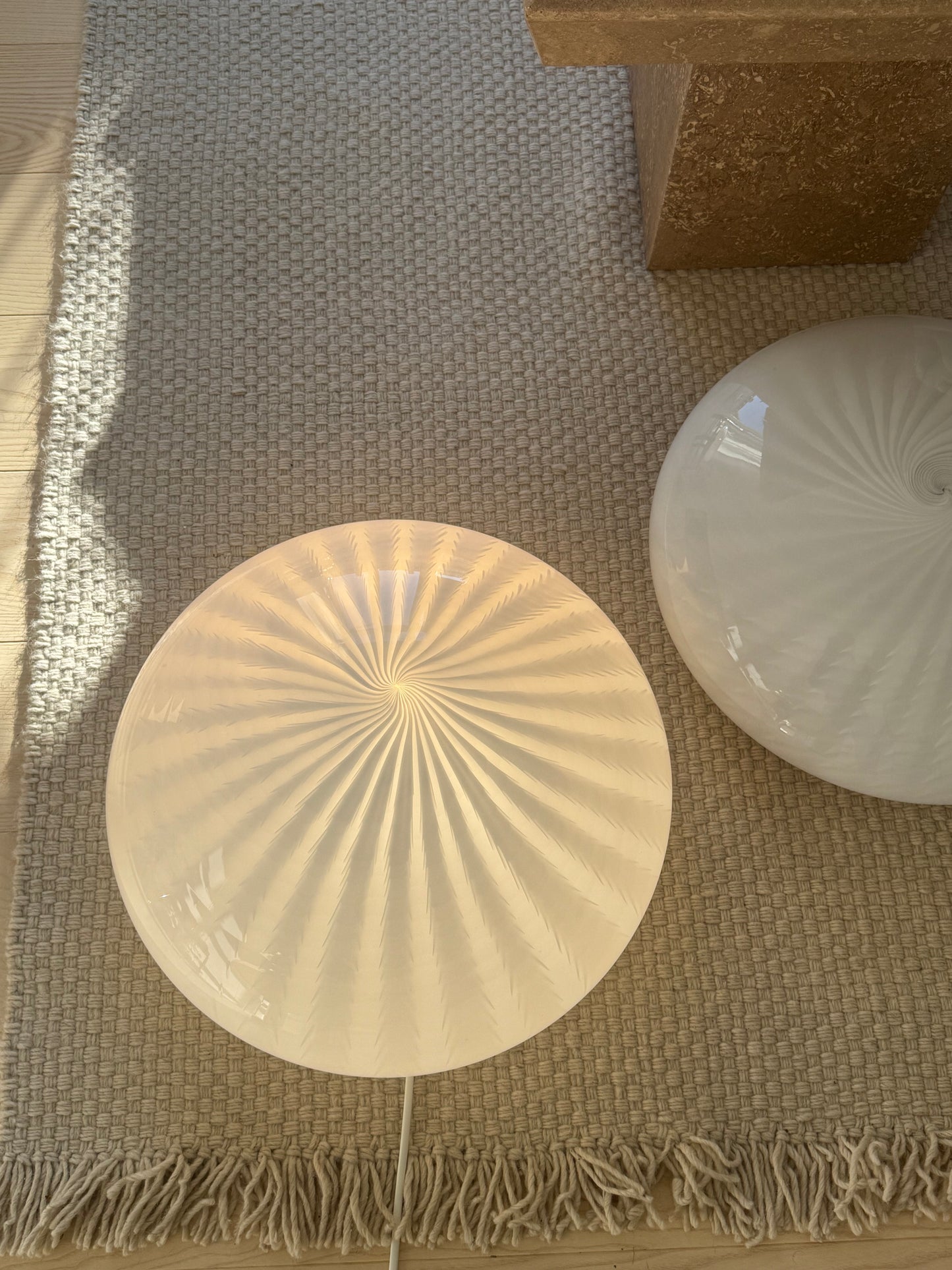 Hvid vintage Murano plafond lampe m. peacock swirl, 45 cm