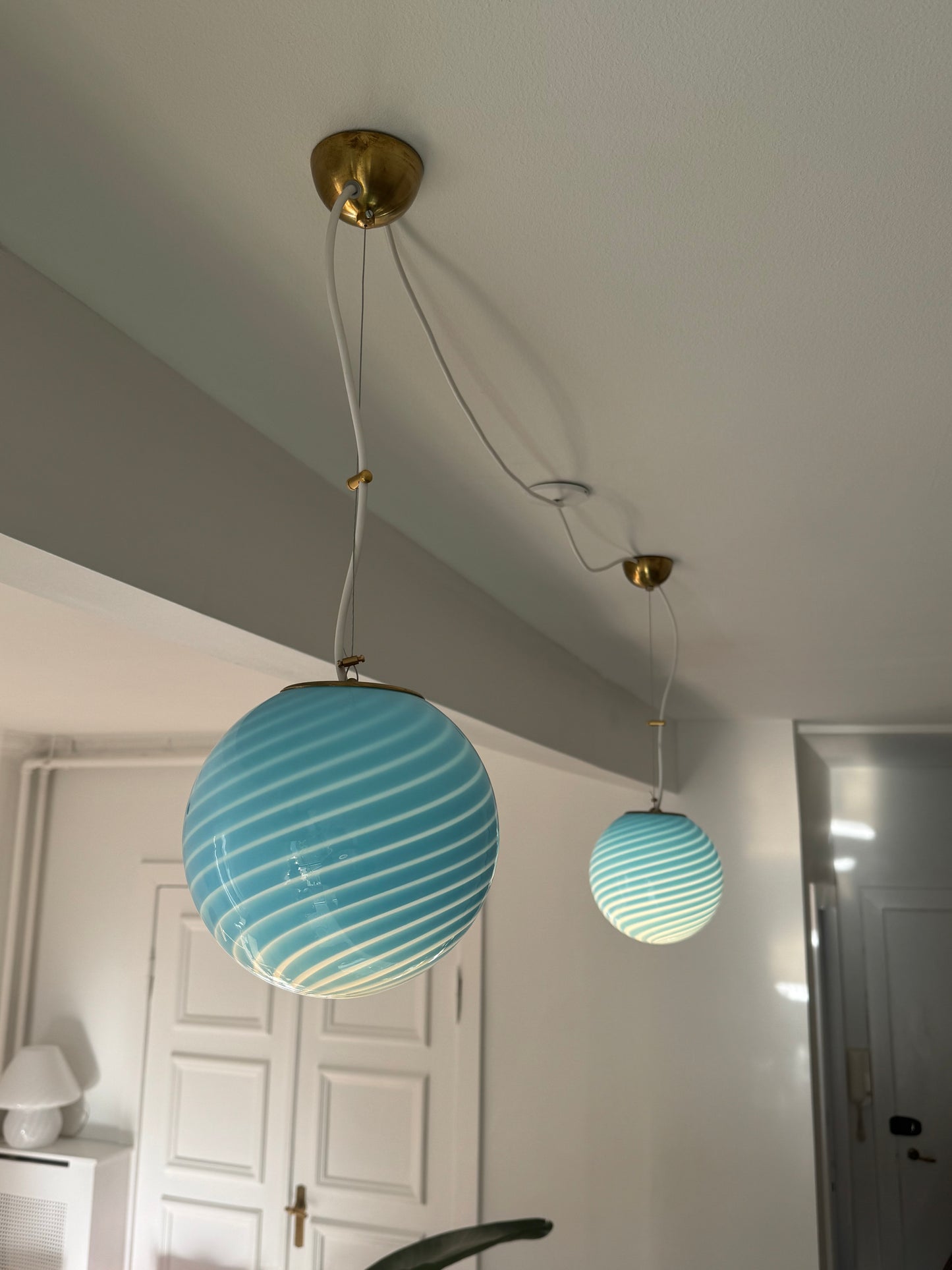 Murano pendel i blå swirl, 20 cm (på forespørgsel)