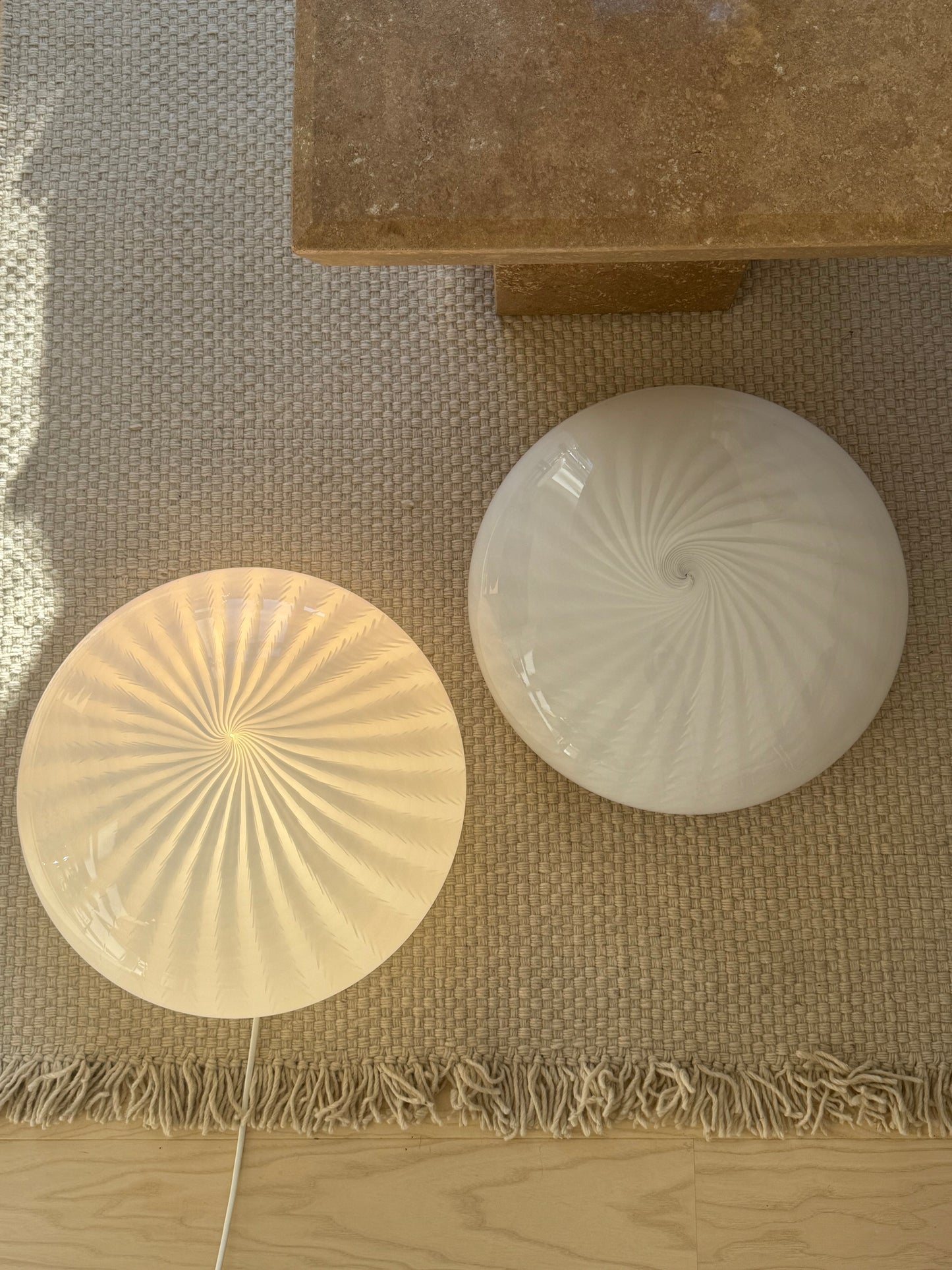 Hvid vintage Murano plafond lampe m. peacock swirl, 45 cm