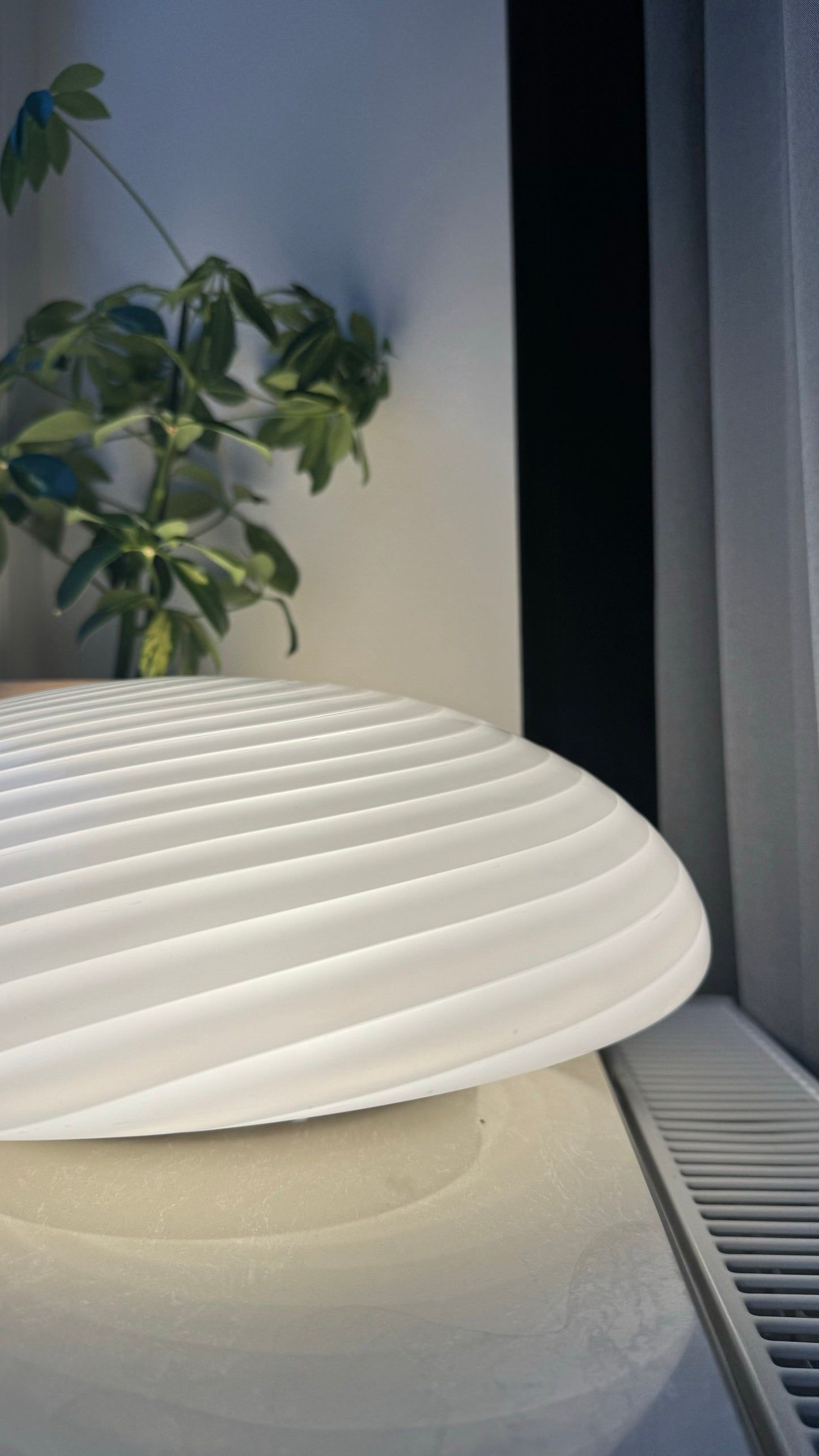 Murano plafond i klassisk hvid swirl, 38cm