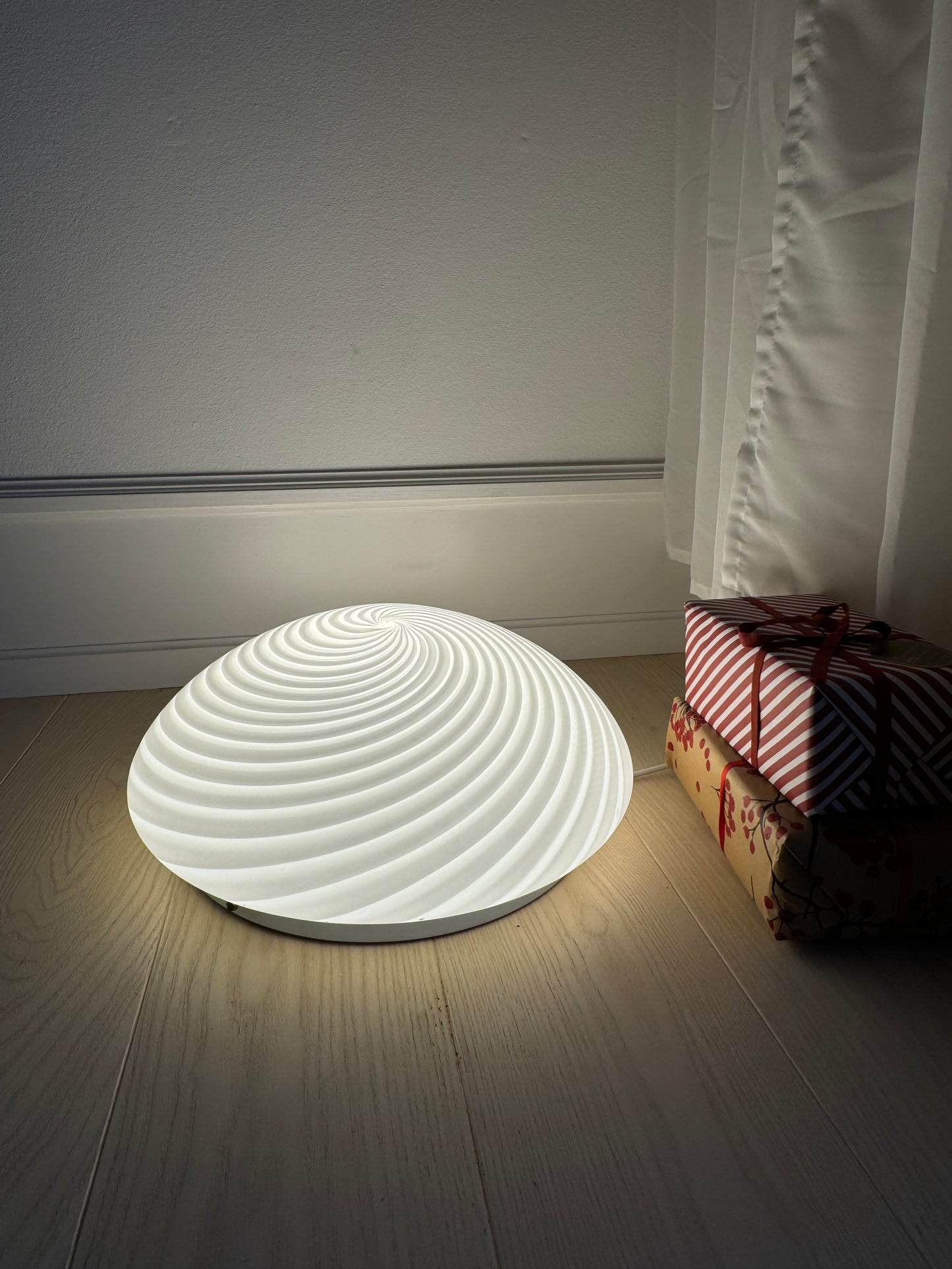 Murano plafond i klassisk hvid swirl, 40 cm