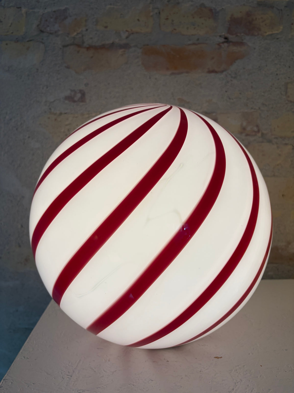 Rød cherry swirl Murano candy pendel, 30 cm - 2. sortering