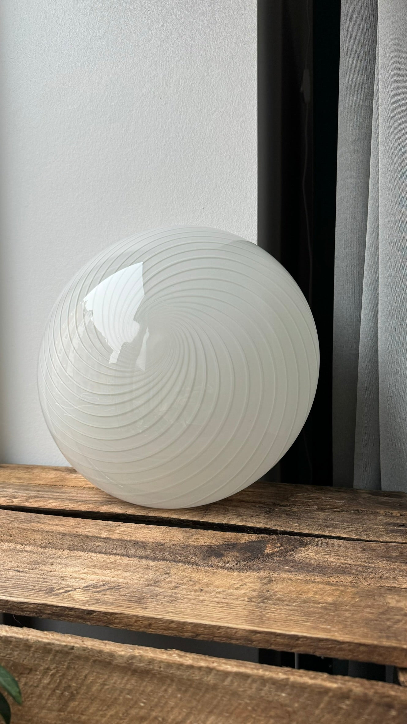 Murano plafond i klassisk hvid swirl, 30cm