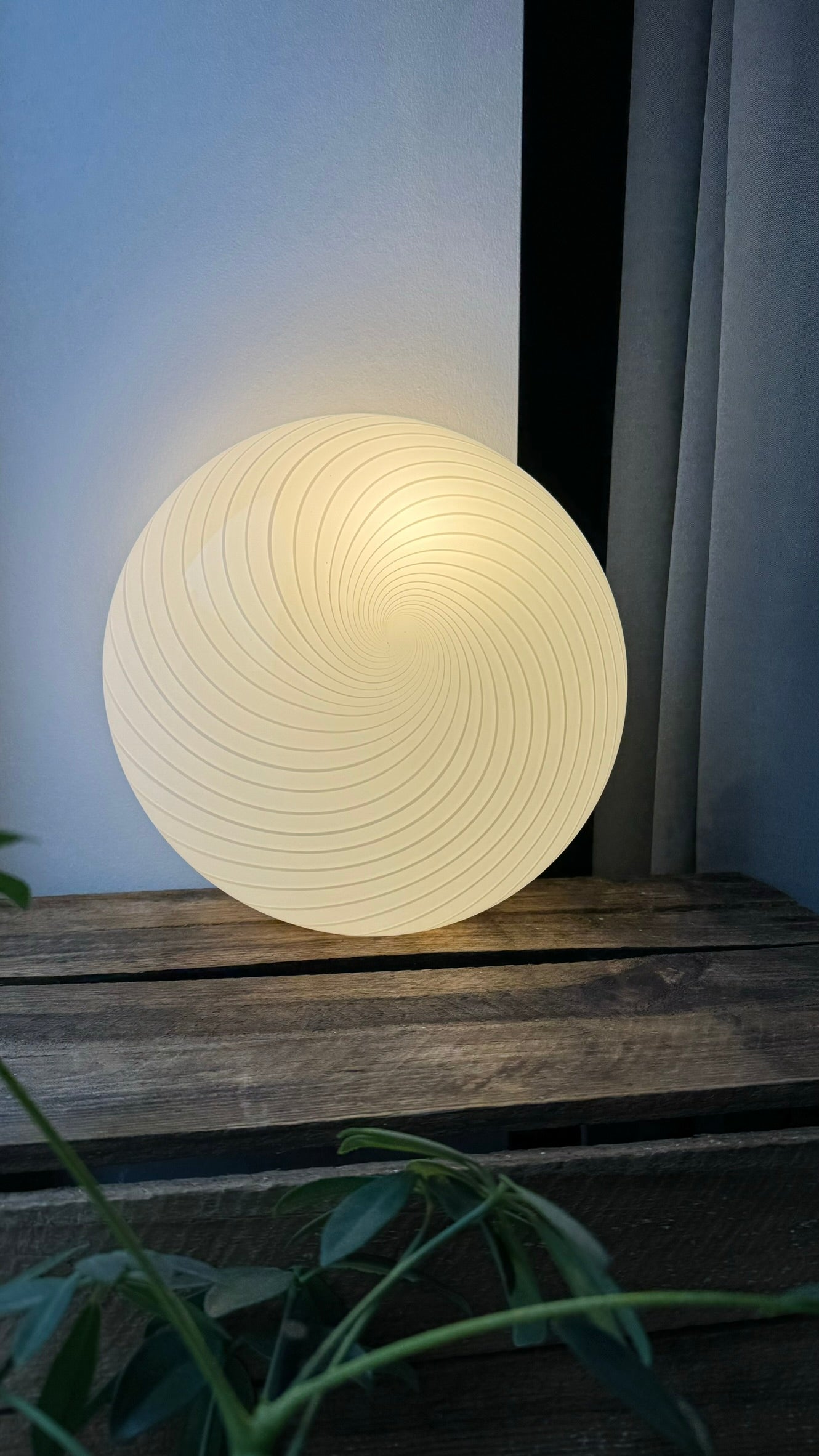 Murano plafond i klassisk hvid swirl, 30cm