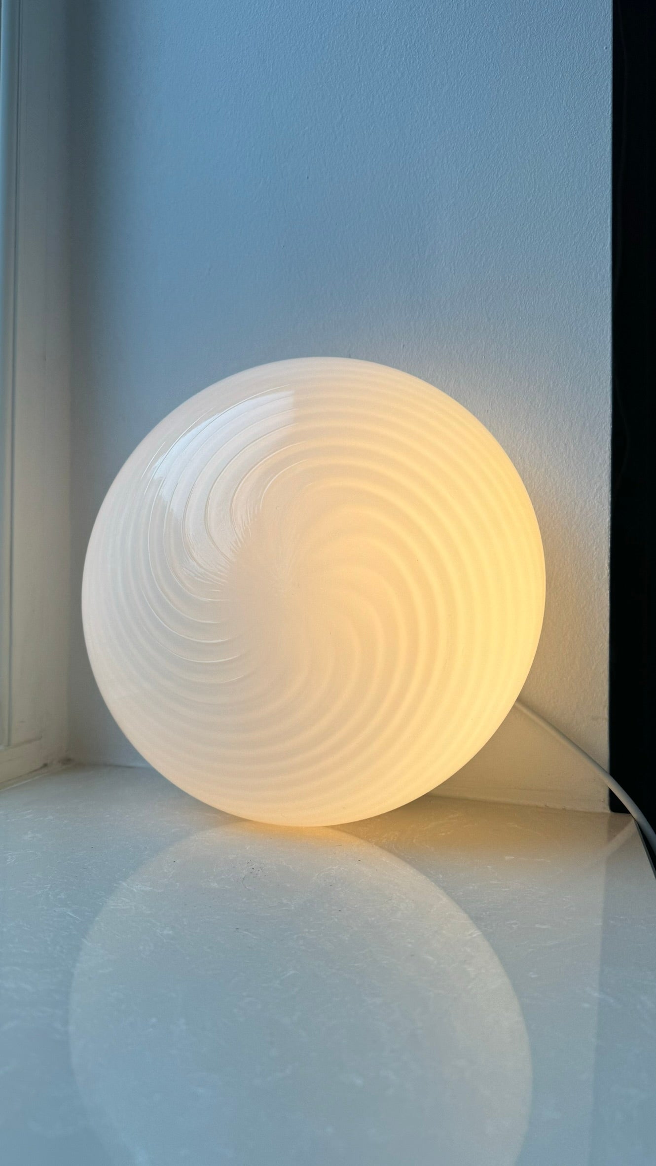 Murano plafond i klassisk hvid swirl, 25cm