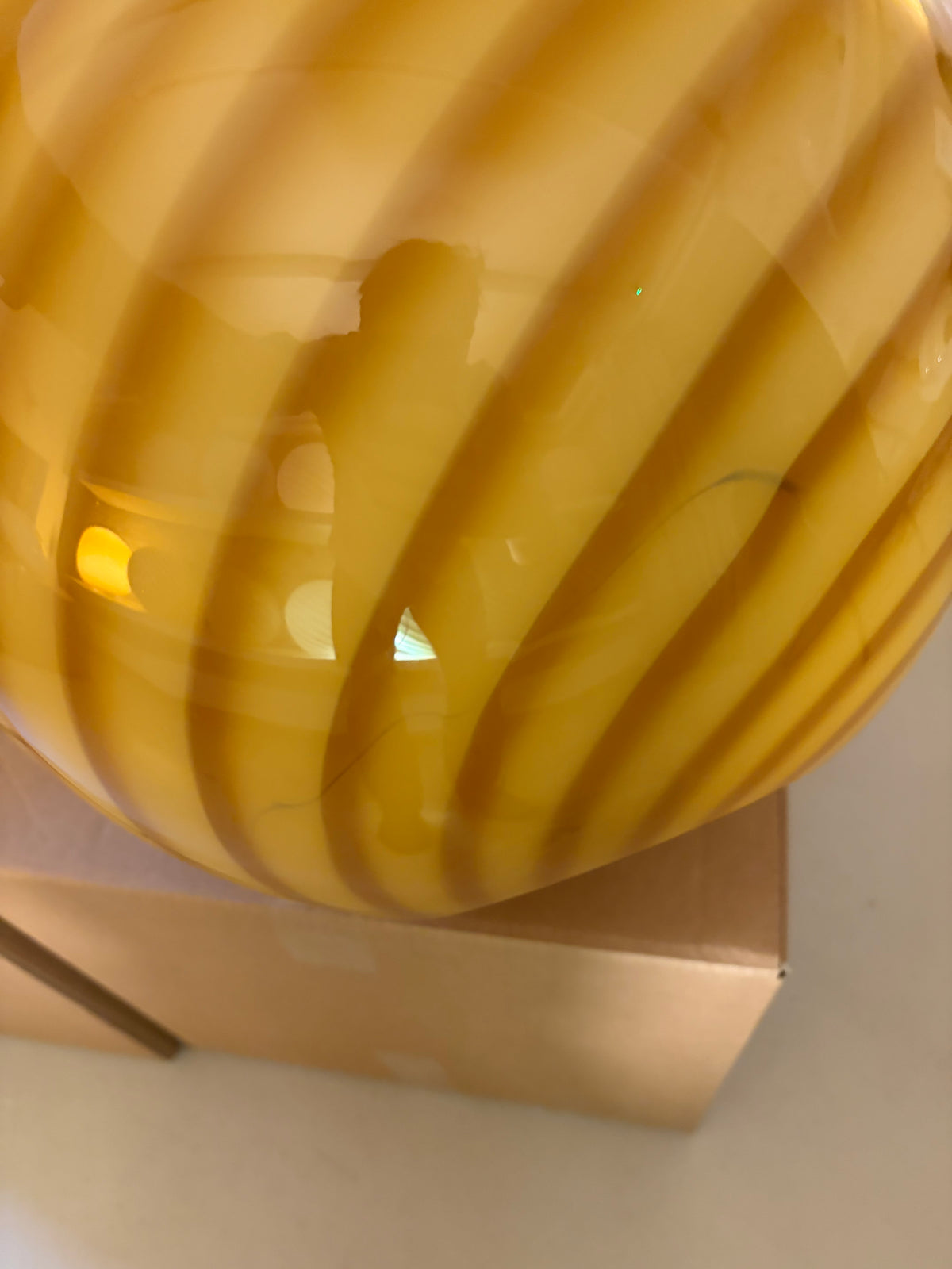 Rav/mørkegul Murano swirl pendel, 40 cm - 2. sortering