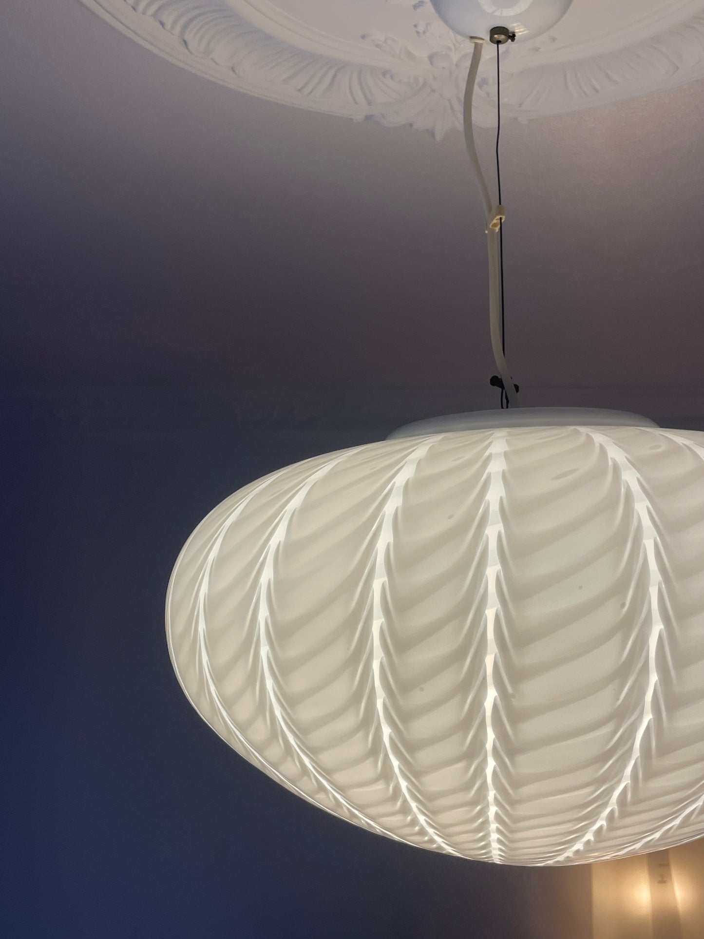 Hvid vintage Murano peacock pendel, 42 cm