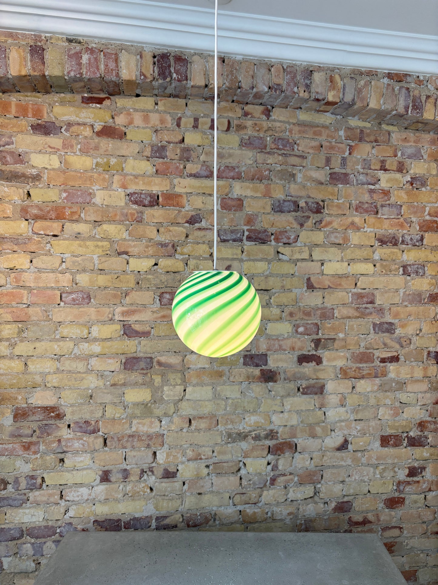 Murano pendant lamp with green swirl, 20 cm