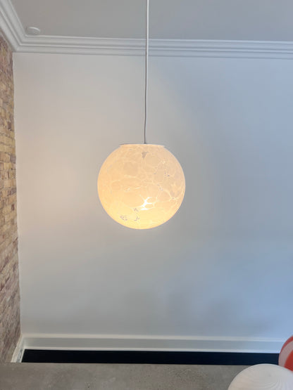 White 'Moon' Murano pendant lamp, 20 cm