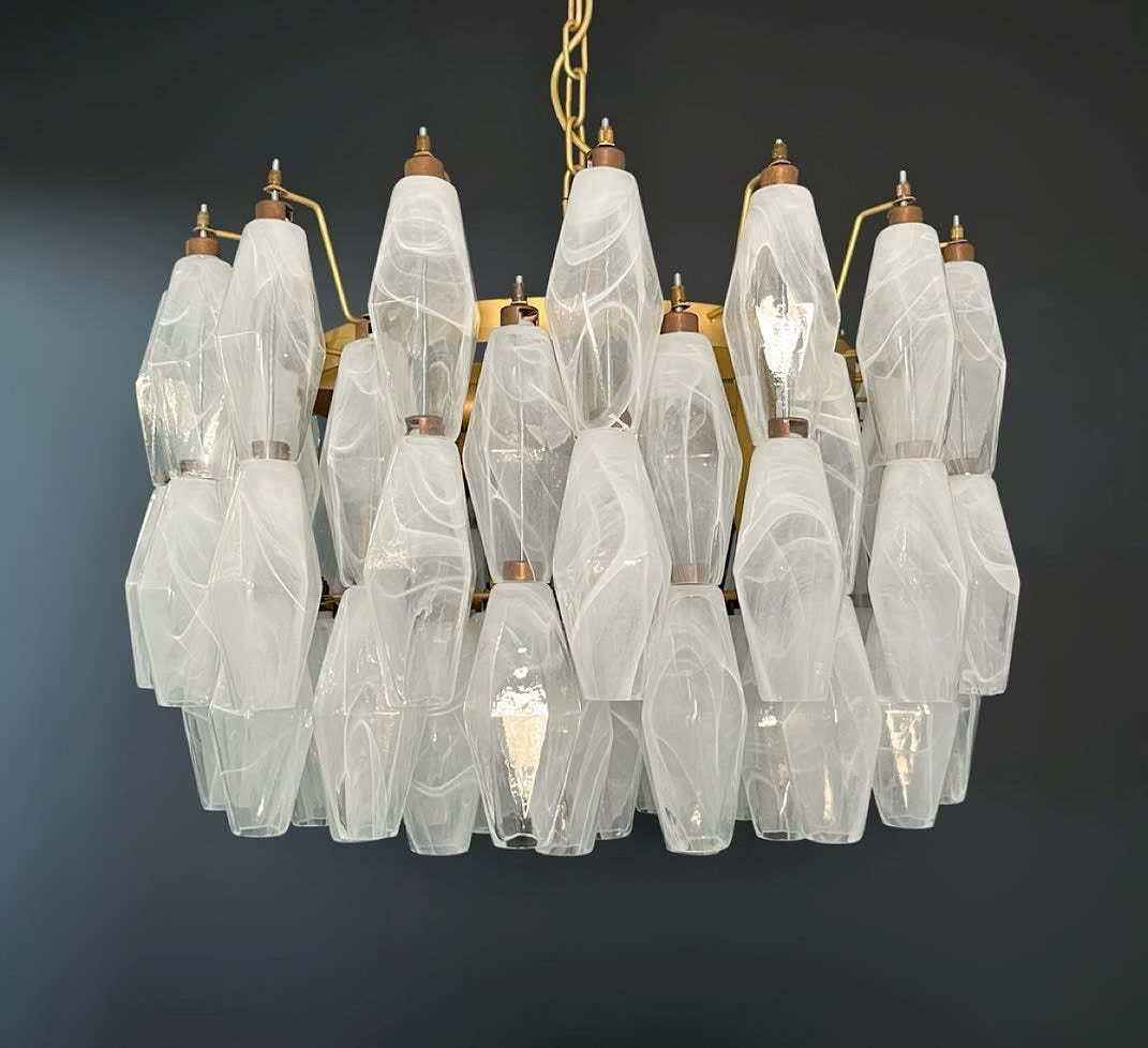 Murano lysekrone | Poliedri | 107 glas | Hvid alabaster