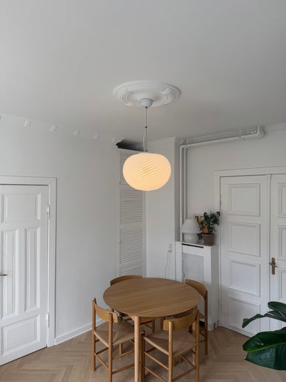 Classic vintage Murano pendant lamp with white swirl, 41 cm