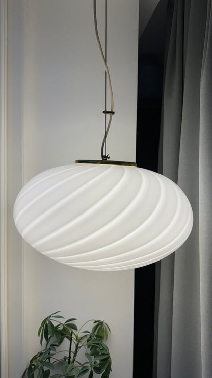 Murano oval pendant with white swirl, 40 cm