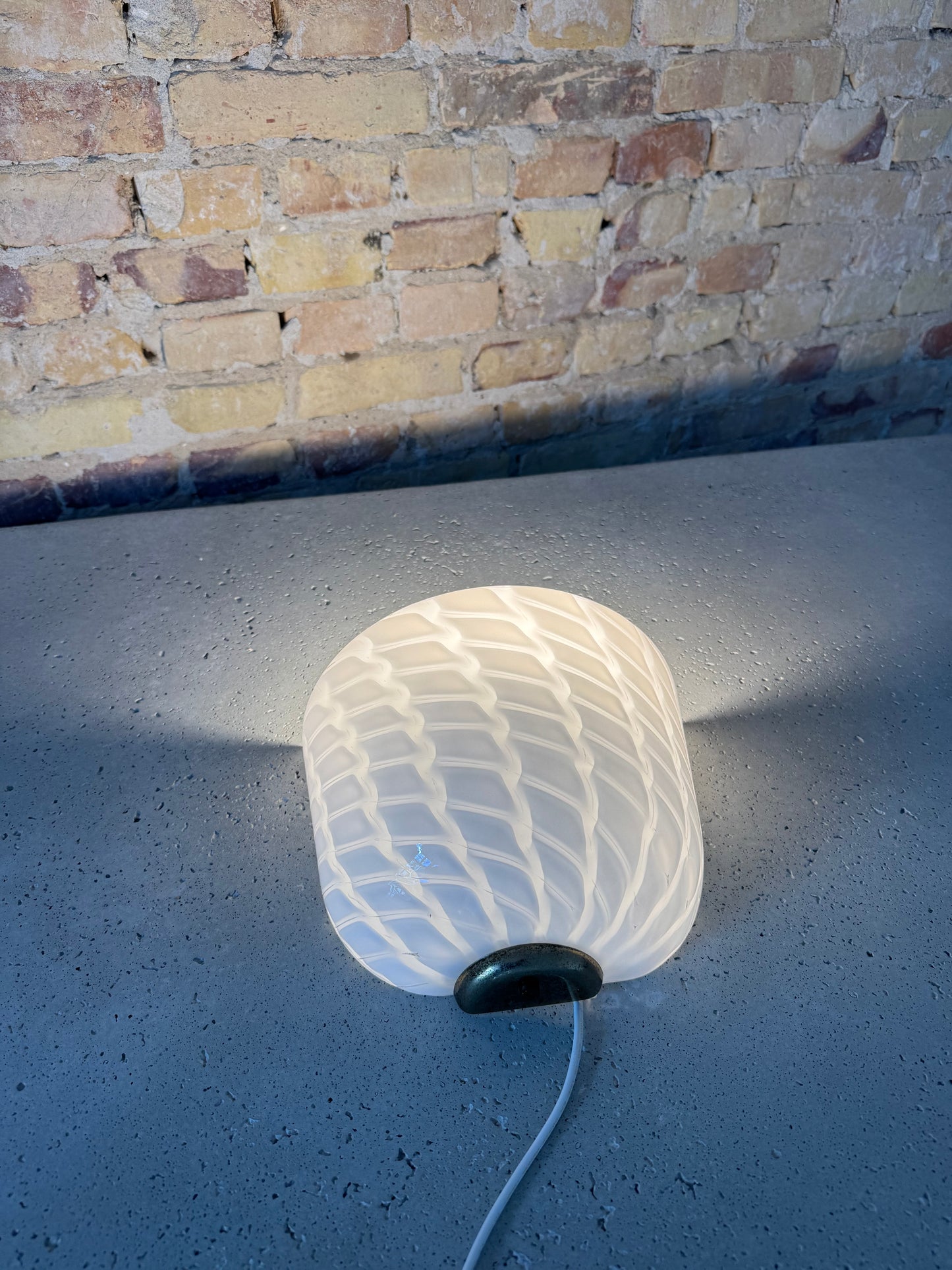 Sjælden vintage Murano væglampe m. indgravering