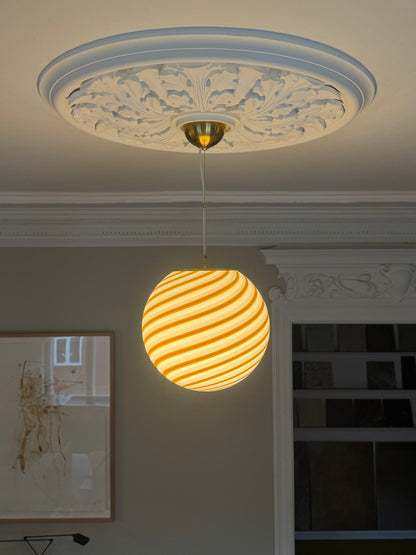 White and yellow Murano bolche pendant lamp, 30 cm