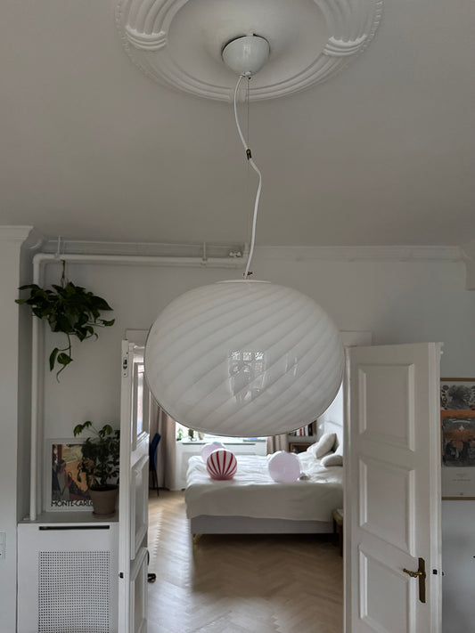 White vintage oval Murano ceiling lamp, 40 cm