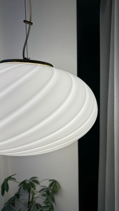 Murano oval pendant with white swirl, 40 cm