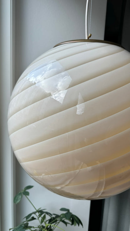 Murano round pendant with cream swirl, 40 cm