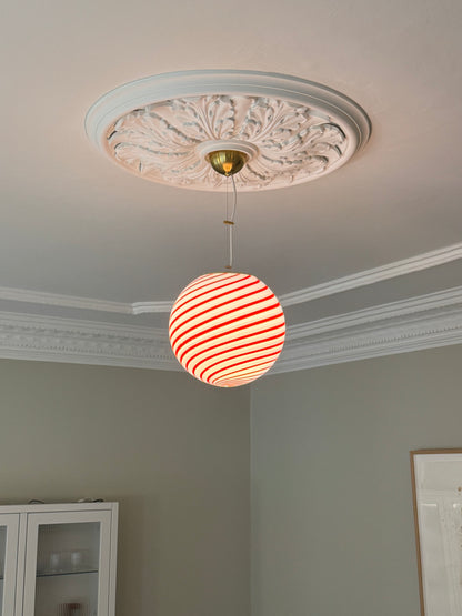 Murano candy pendel rød/hvid swirl, 30 cm