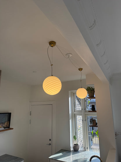 Rund Murano pendel i hvid swirl, 20 cm