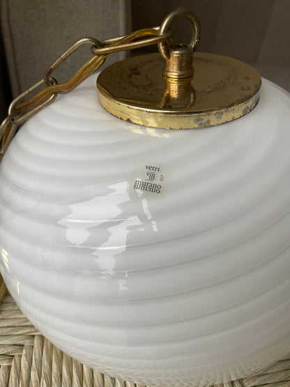 Murano oval pendel med klassisk hvid swirl og original sticker, 21 cm, et sæt