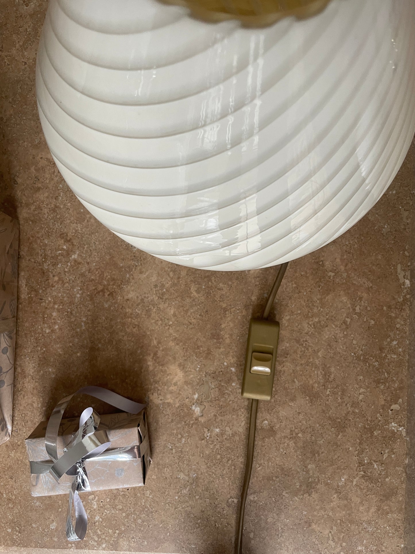 Murano mushroom med creme swirl, 26 cm