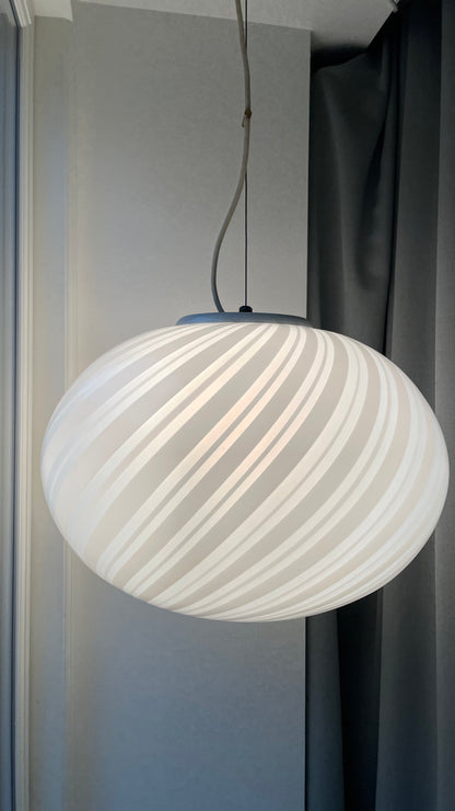 Murano oval pendant with white transparent swirl, 40 cm