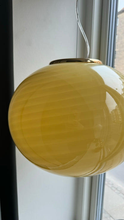 Murano pendant in yellow swirl, 40 cm