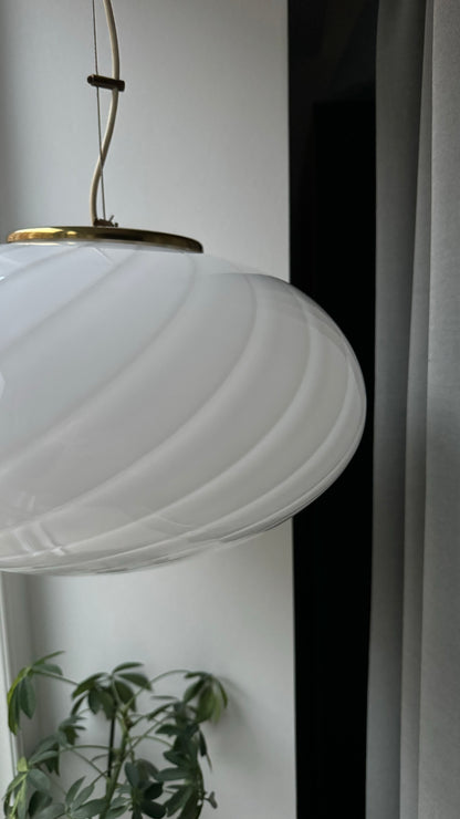 Murano oval pendant with white swirl, 40 cm