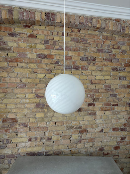 White Murano swirl pendant, 30 cm