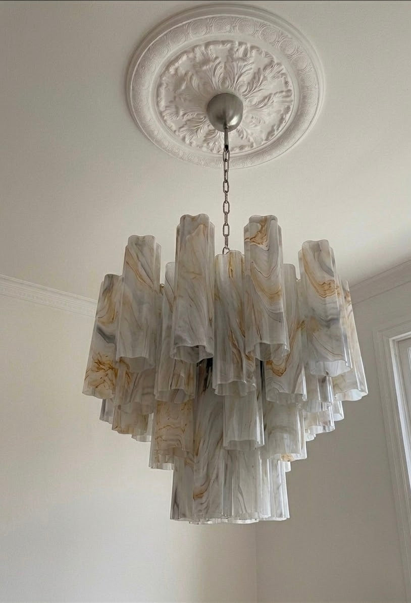 Murano lysekrone | Tuber | 36 glas | ‘Wisteria’ alabaster