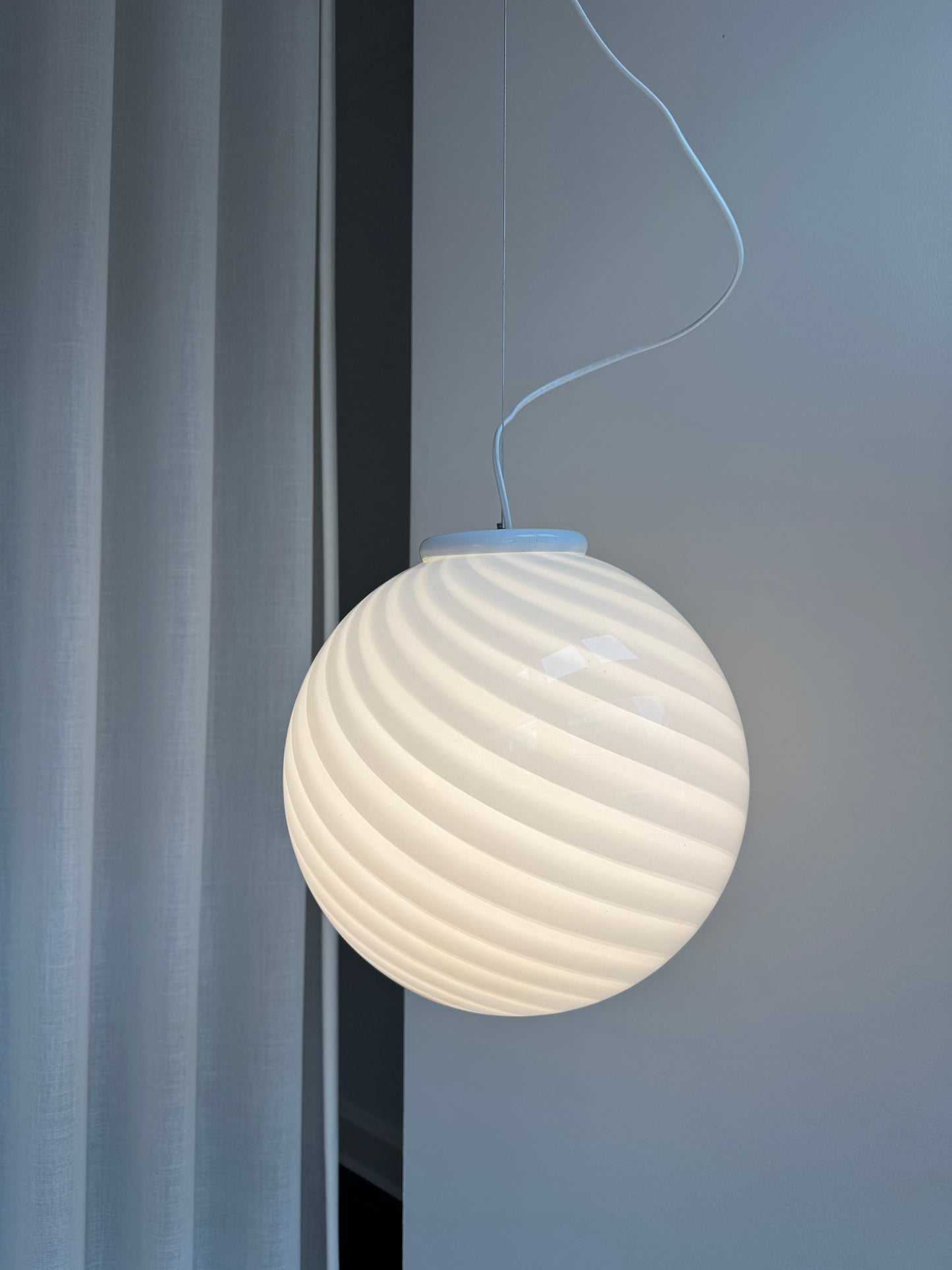Klassisk hvid rund Murano pendel, 35 cm