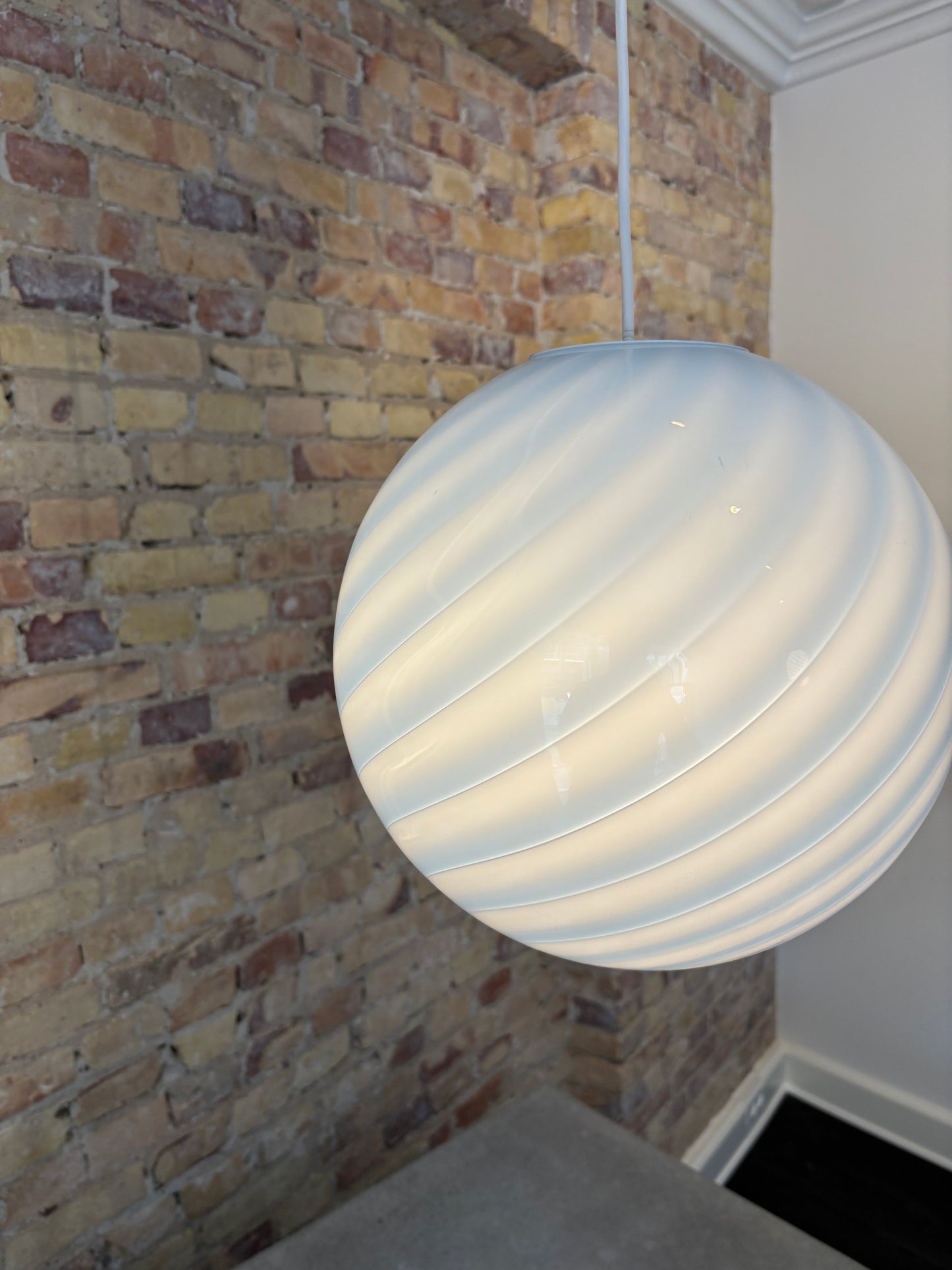 Murano pendant light with blue swirl, 30 cm