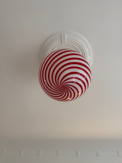 Smuk rød-stribet Murano pendel, 40 cm