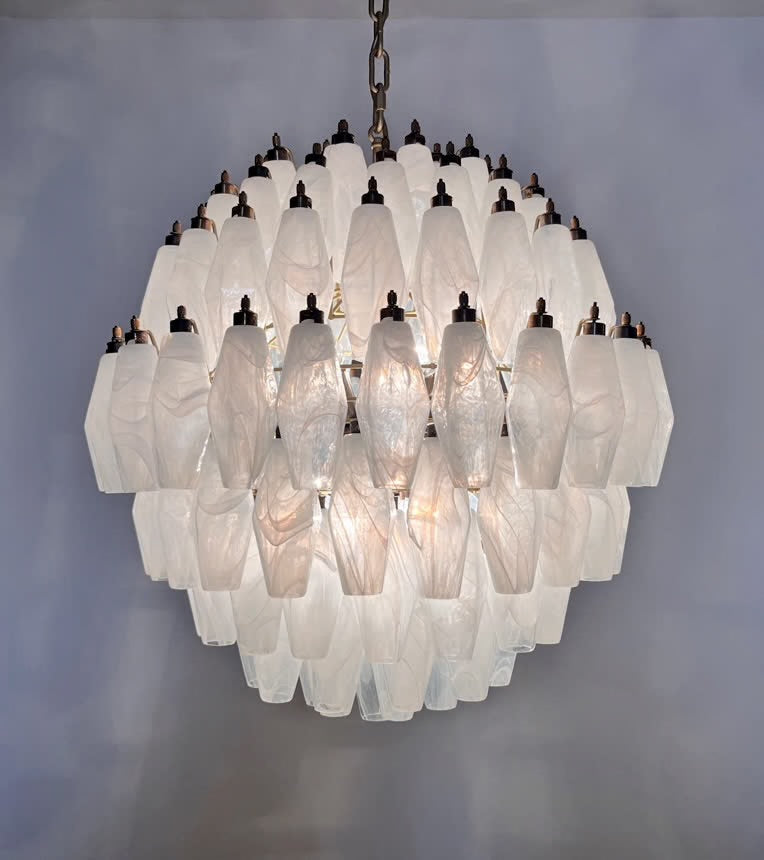 Murano lysekrone | Poliedri | 140 glas | Hvid alabaster