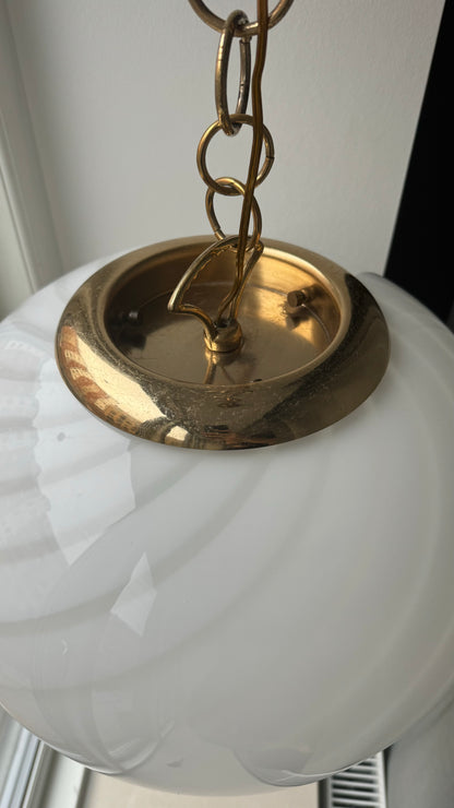 Murano oval pendant with white swirl, 40 cm