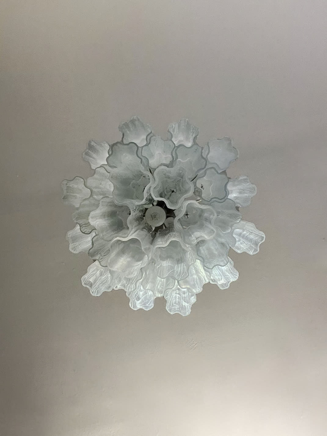 Murano lysekrone | Tuber | 30 glas | Hvid alabaster