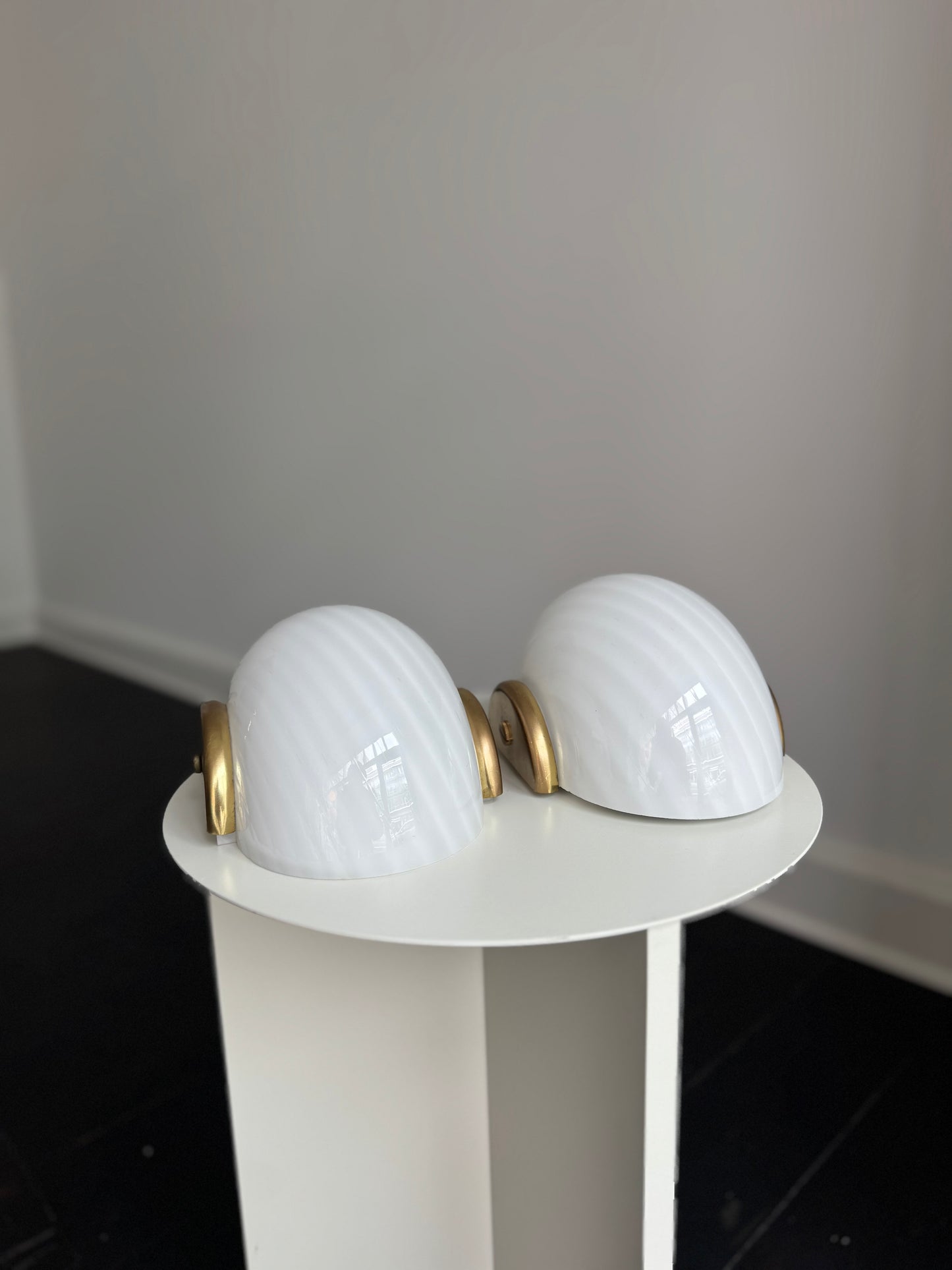 Vintage Murano muslinge væglampe m. patineret messing ophæng